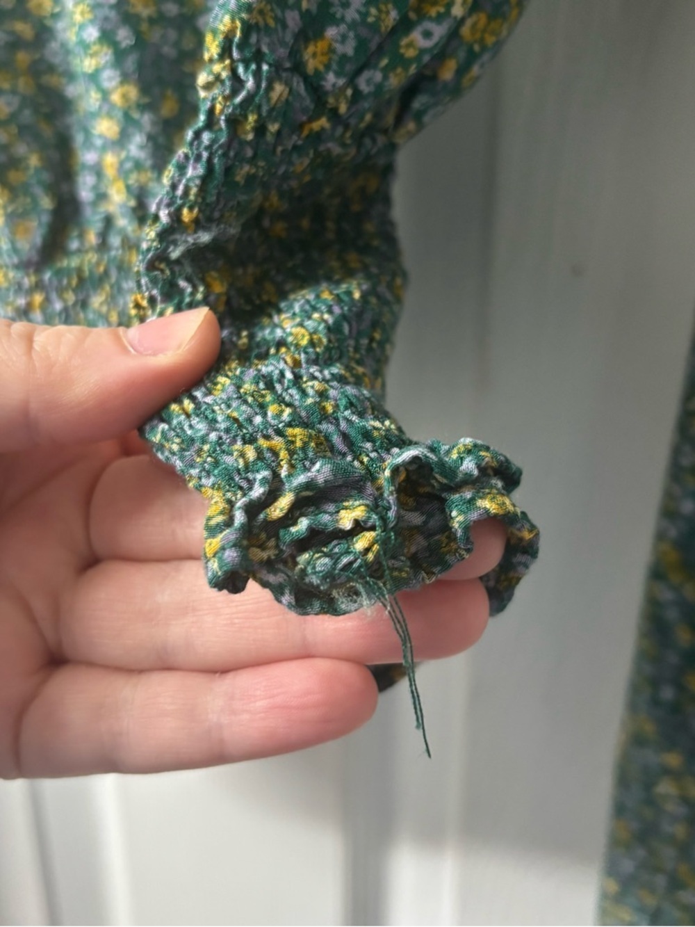 Cottagecore Floral Smocked Crop Blouse Green Boho V-Neck Long Sleeve Top Small - Picture 5 of 9